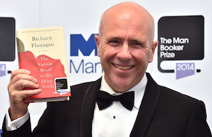 El australiano Richard Flanagan gana el Man Booker Prize
