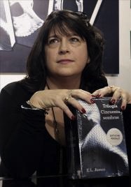 E.L. James arrasa en Madrid