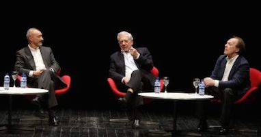 Vargas Llosa, Pérez-Reverte y Marías reviven su pasión por la literatura